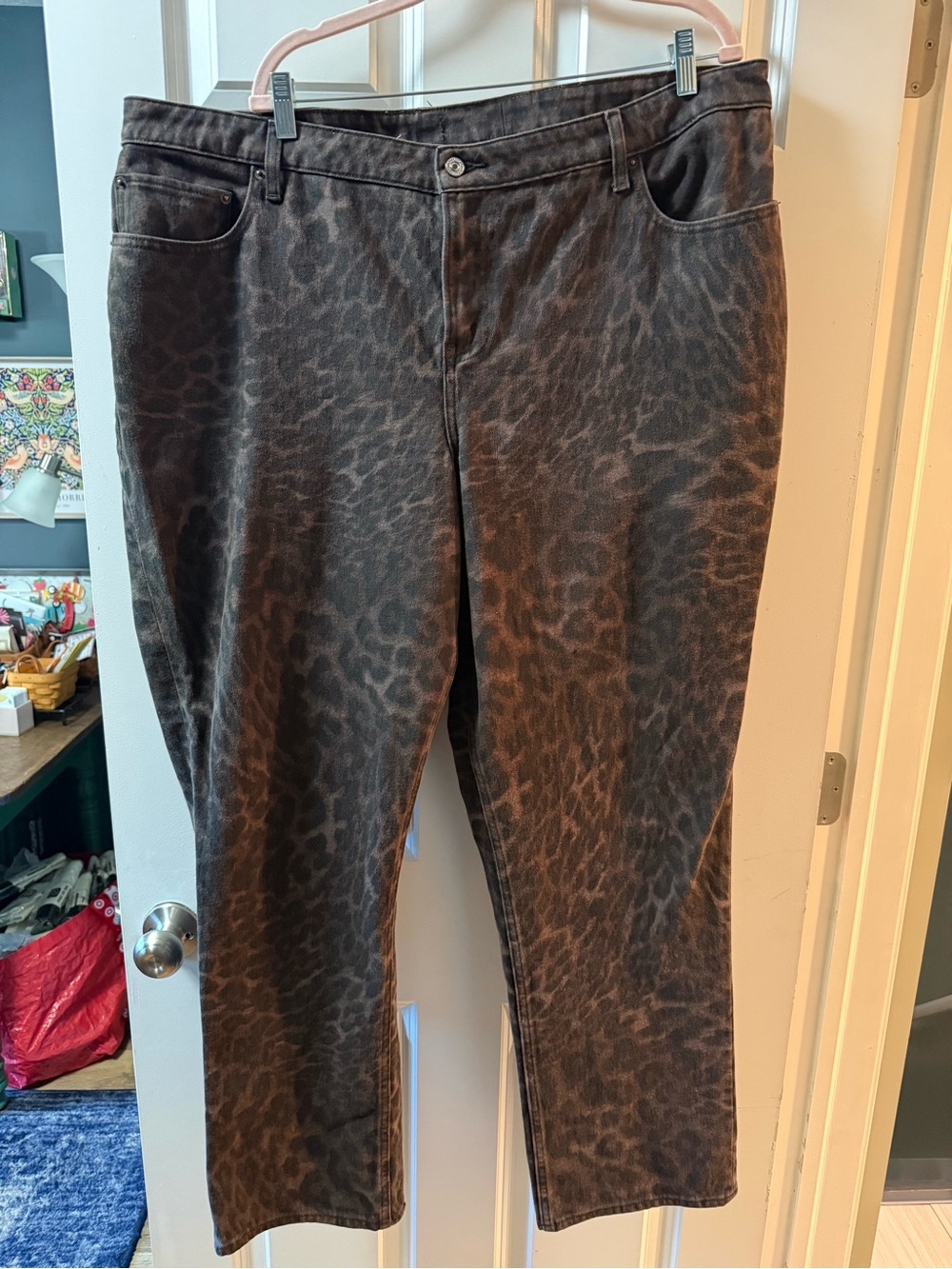 Abercrombie & Fitch Women's Dark Brown Leopard Straight Leg Jeans
